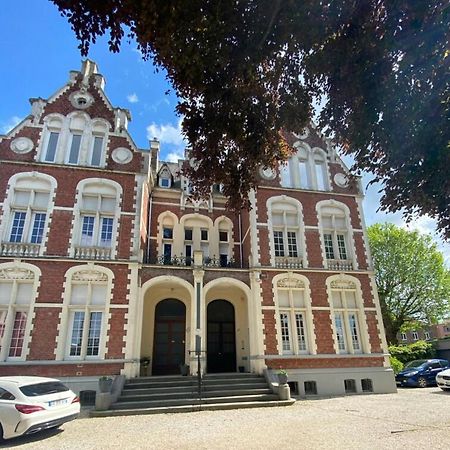Krisko Parking Prive Et Clos Armentières Extérieur photo